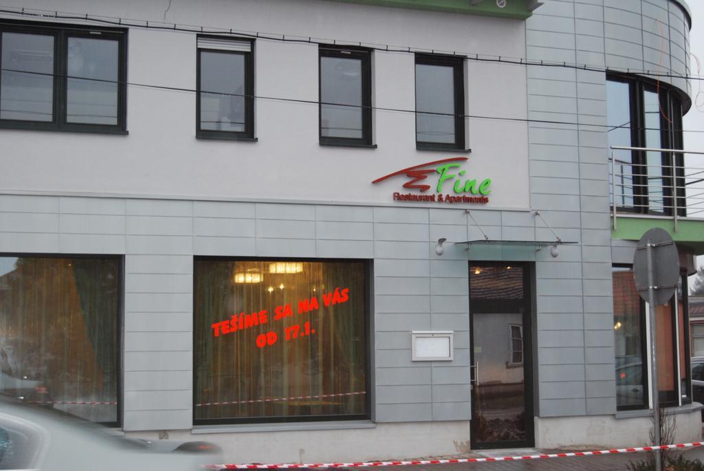 Fine Restaurant & Apartments Malacka Kültér fotó